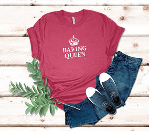 Baking Queen T-Shirt for Lovers - Baking Gift Idea for Kitchen Enthusiasts